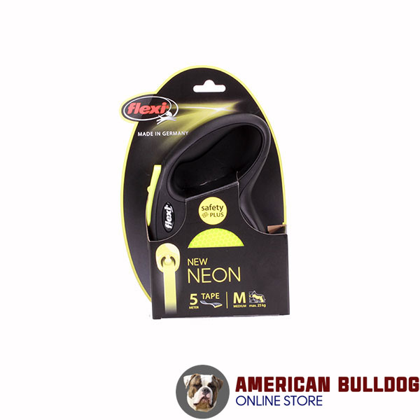 Retractable Leash with Easy-to-use Reliable Chrome Plated Snap Hook